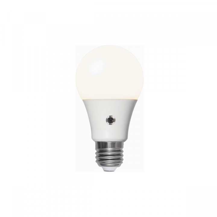 LED-lampa E27 A60 med ljussensor i gruppen Produkter / Ljuskllor / LED-lampor hos Homelight AB (357062)