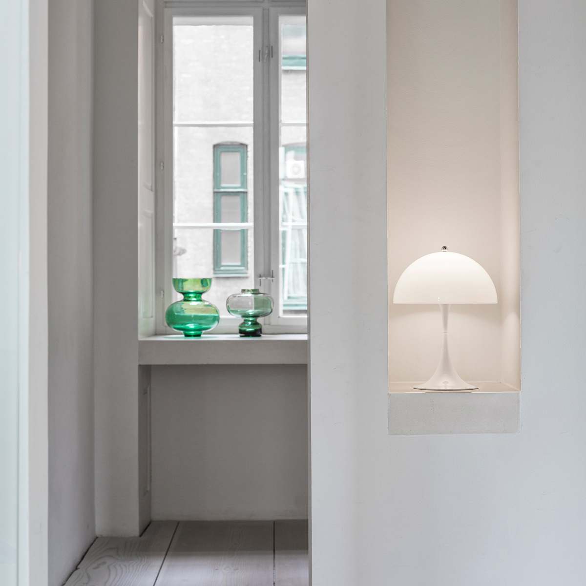 Panthella bord 250 opal