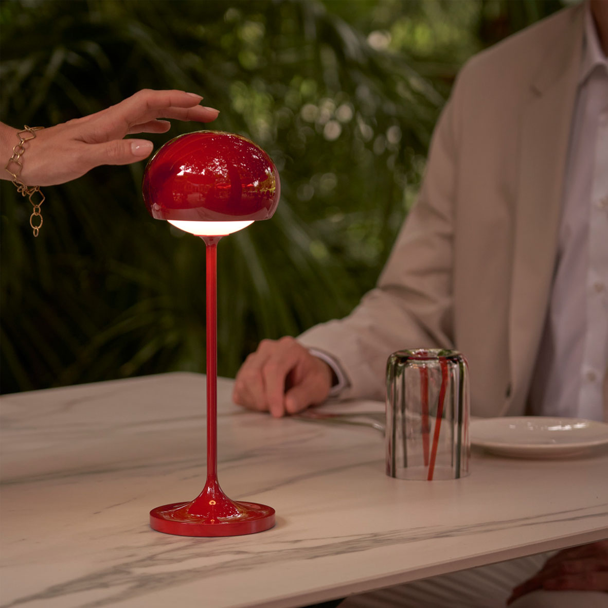 Clan mini laddbar black cherry red IP65